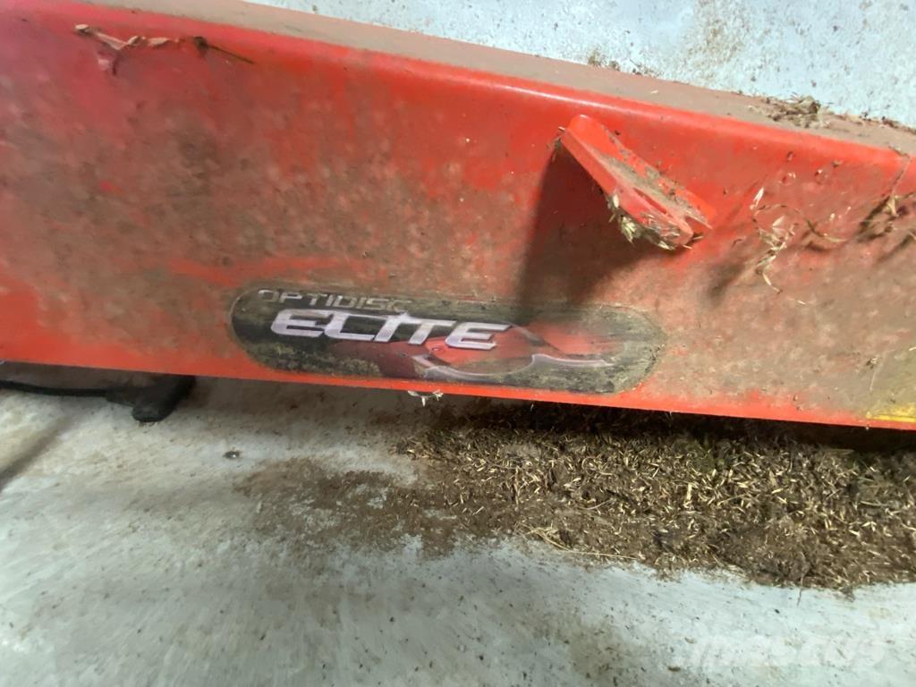 Kuhn GMD 3111 ff Žacie stroje