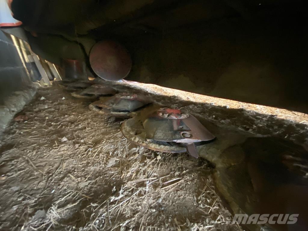 Kuhn GMD 3111 ff Žacie stroje