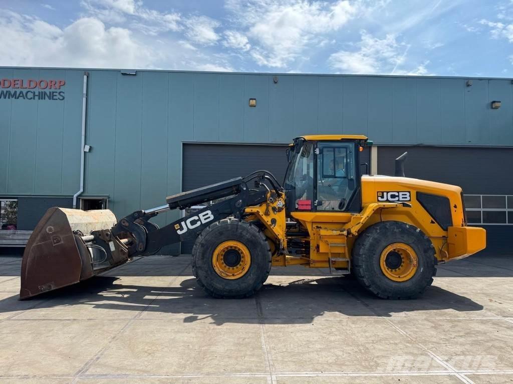 JCB 457 Kolesové nakladače