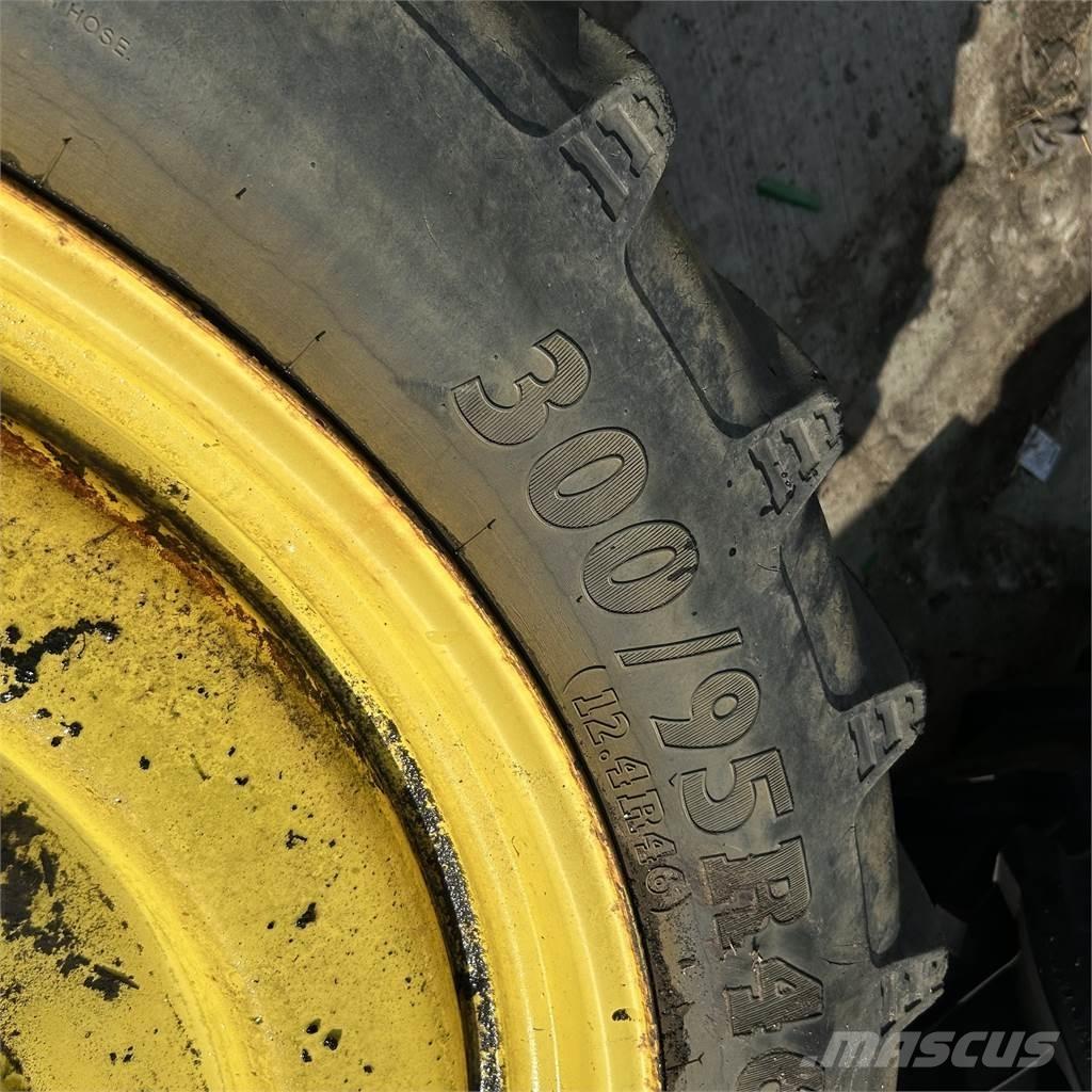  300/95R46 Pneumatiky, kolesá a ráfiky