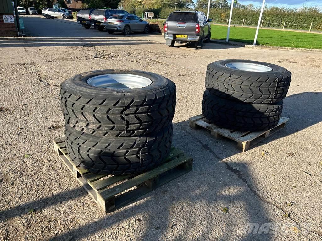  385X65X22.5 Pneumatiky, kolesá a ráfiky