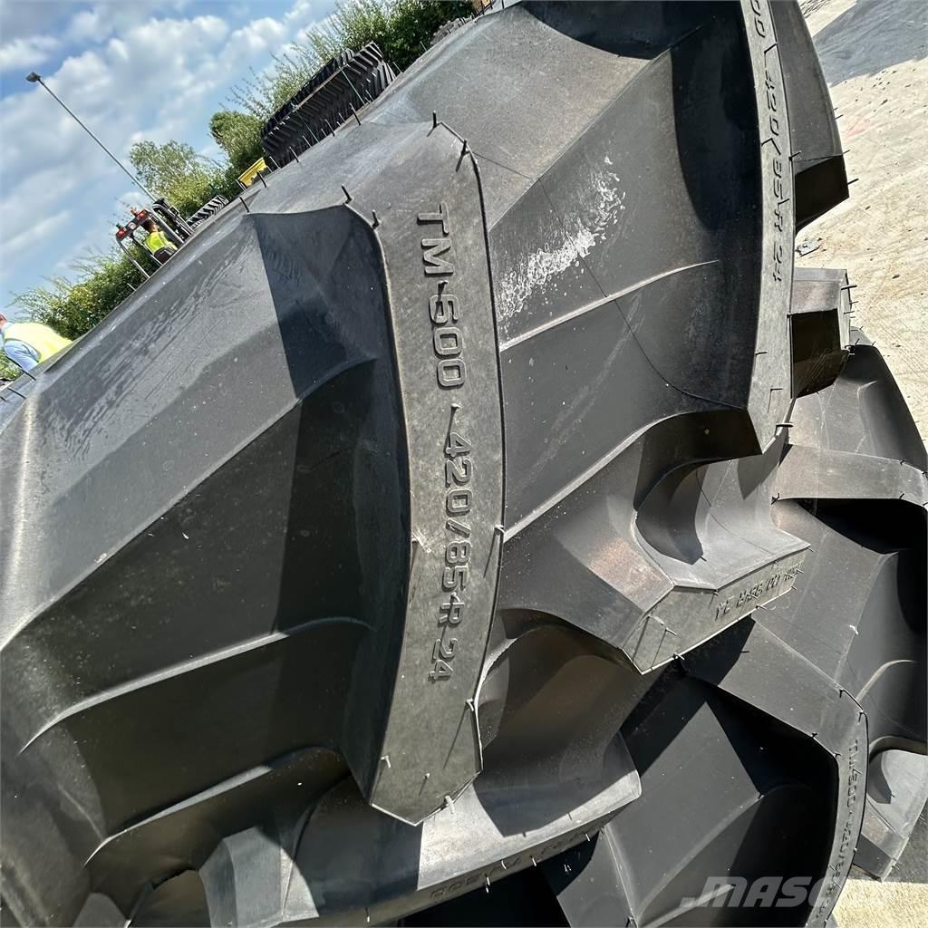  420/85R24 Pneumatiky, kolesá a ráfiky