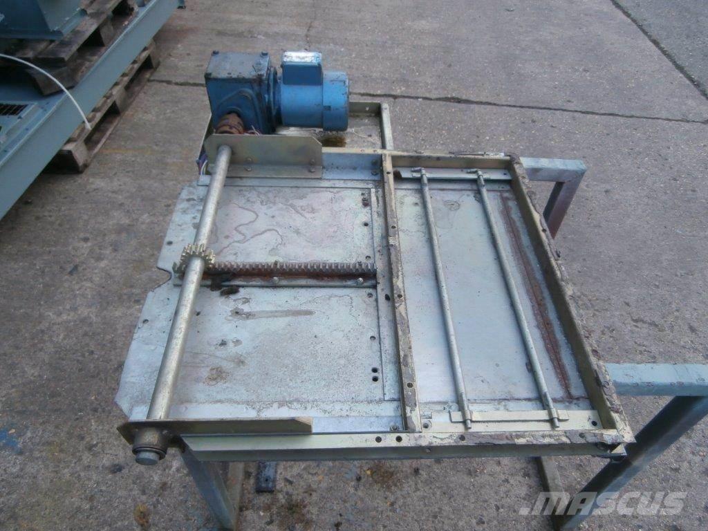  Carier SLIDE Ďalšie poľnohospodárske stroje