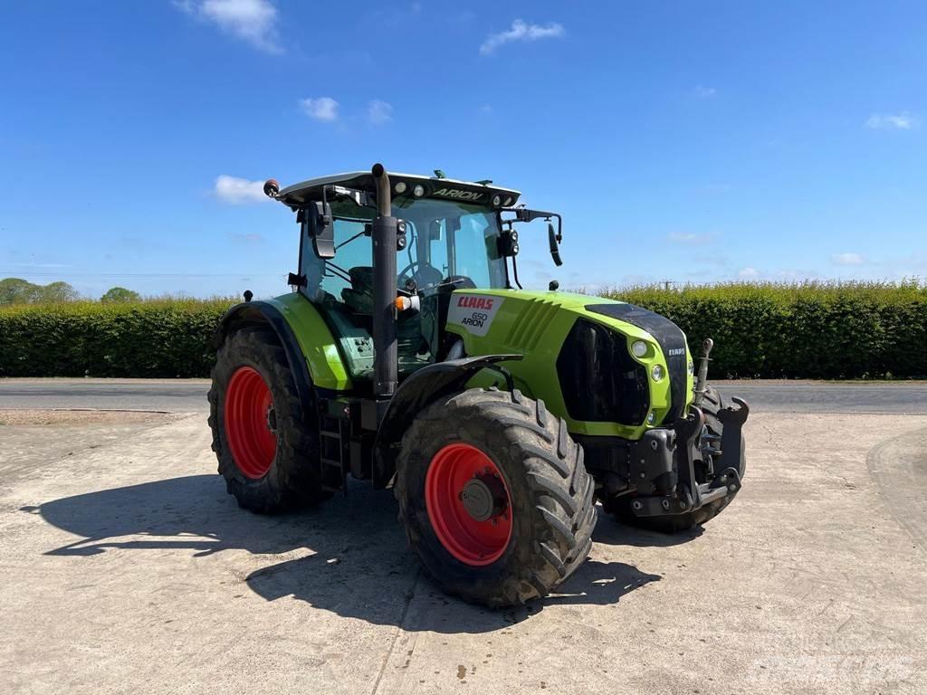 CLAAS ARION 650 Traktory