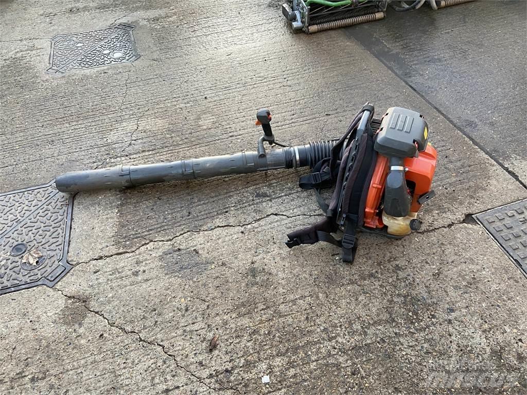 Husqvarna 570BTS Ďalšie poľnohospodárske stroje