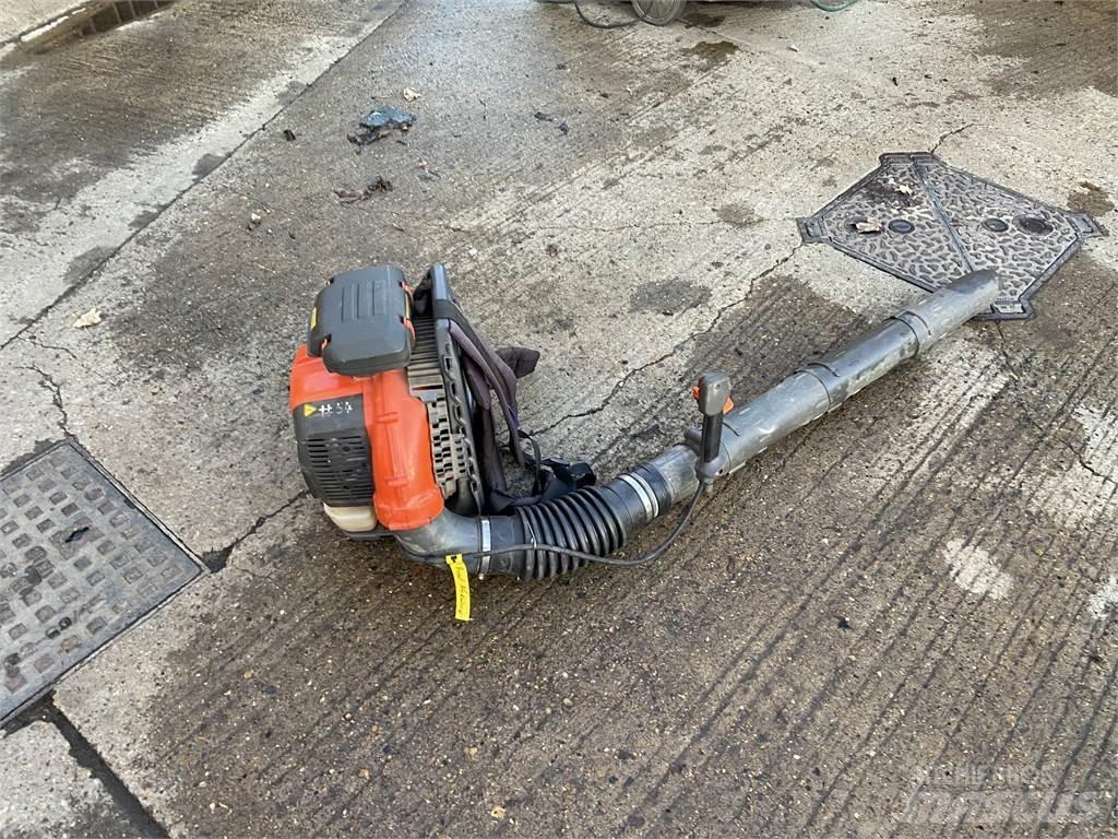 Husqvarna 570BTS Ďalšie poľnohospodárske stroje