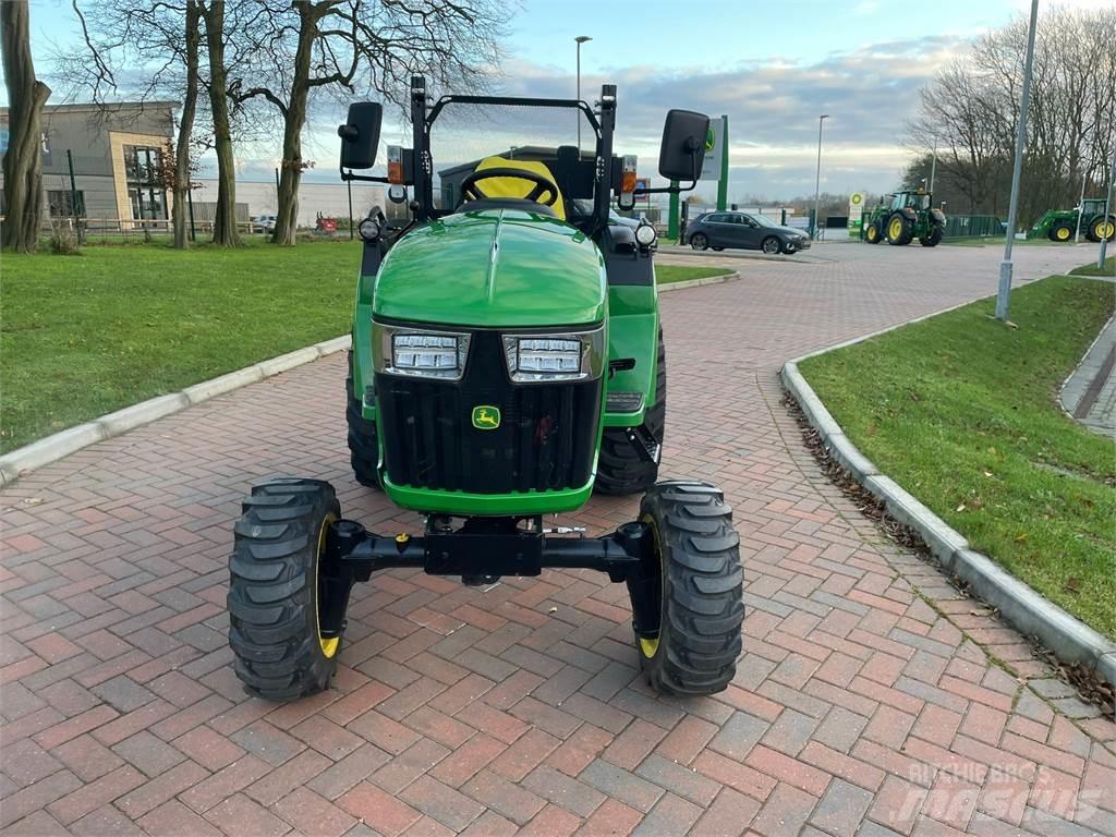 John Deere 2038R Kompaktné traktory