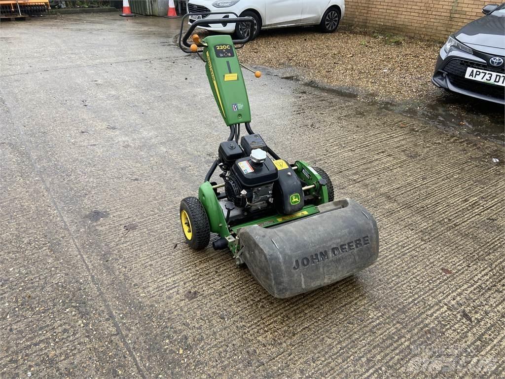 John Deere 220C Ďalšie poľnohospodárske stroje