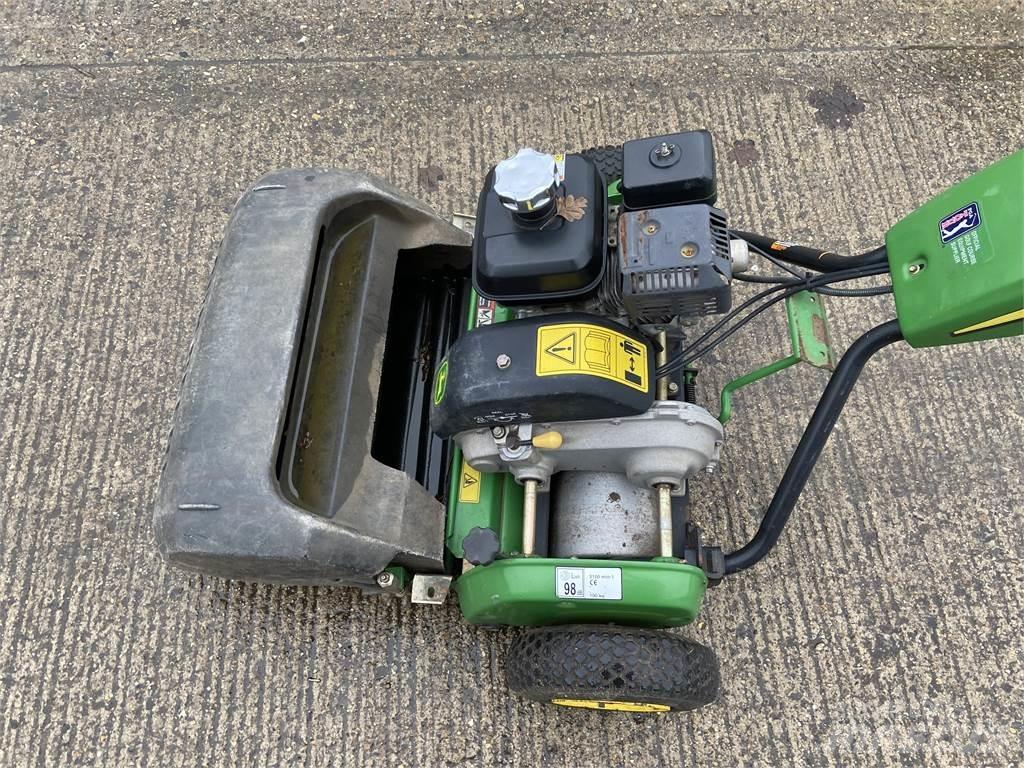 John Deere 220C Ďalšie poľnohospodárske stroje