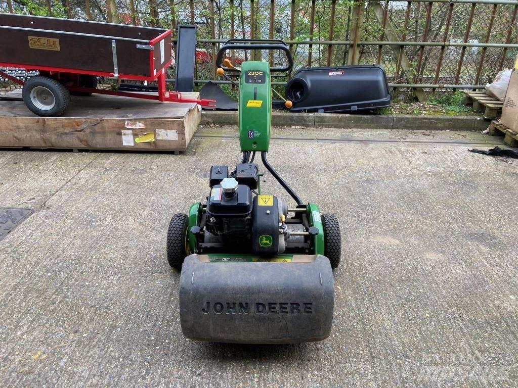 John Deere 220C Ďalšie poľnohospodárske stroje