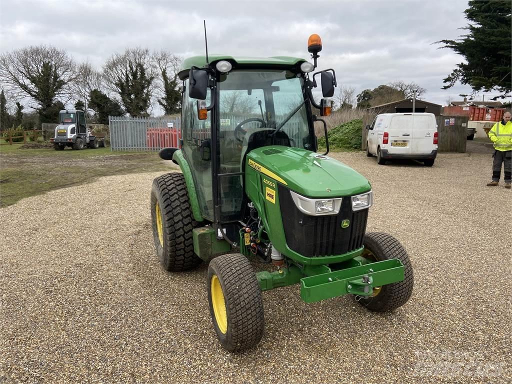 John Deere 4066R Kompaktné traktory