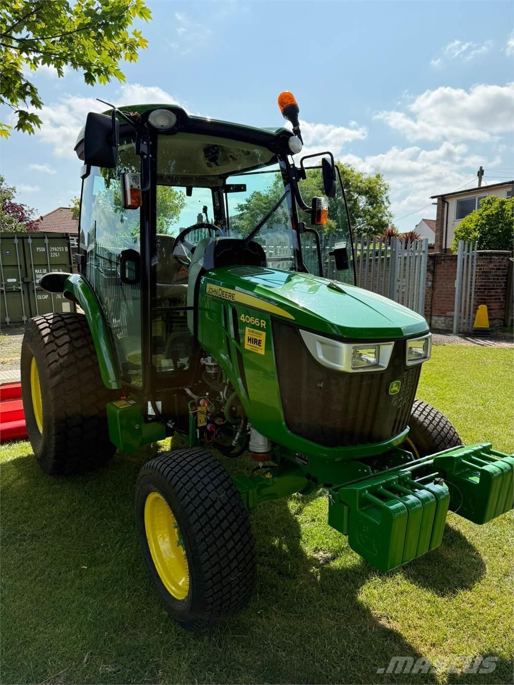 John Deere 4066R Kompaktné traktory