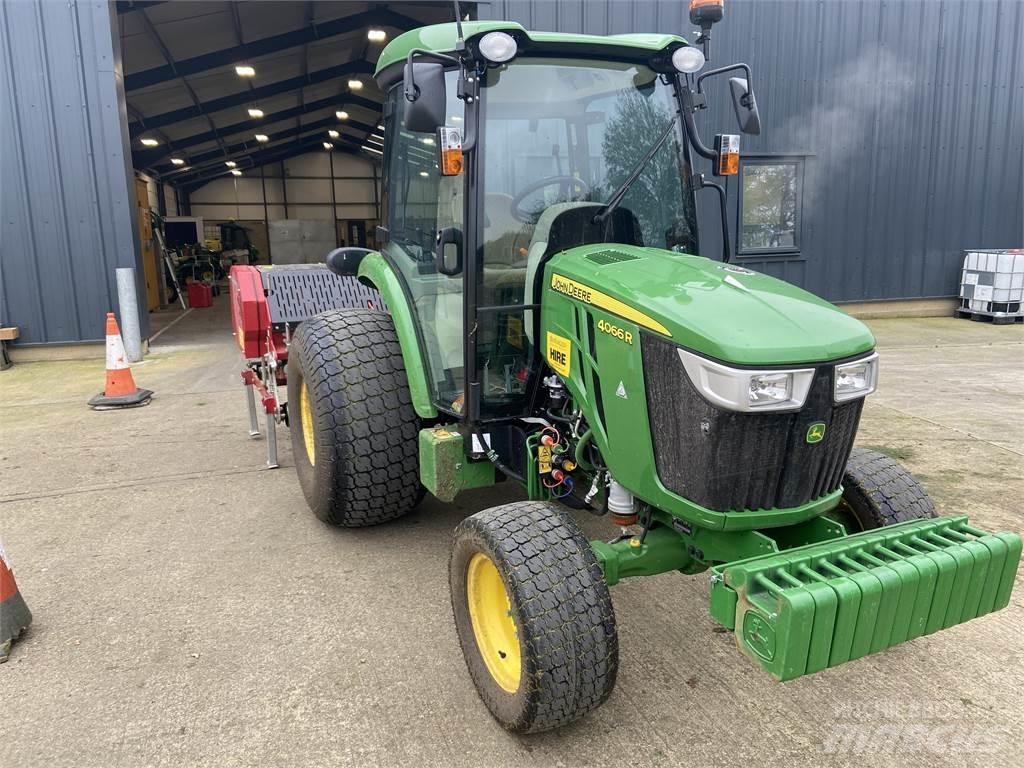 John Deere 4066R Kompaktné traktory