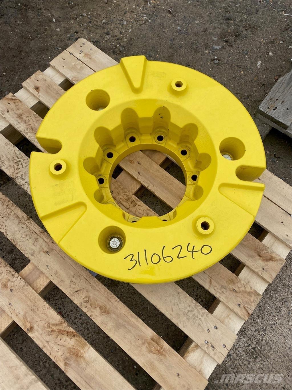 John Deere 600KG Pneumatiky, kolesá a ráfiky