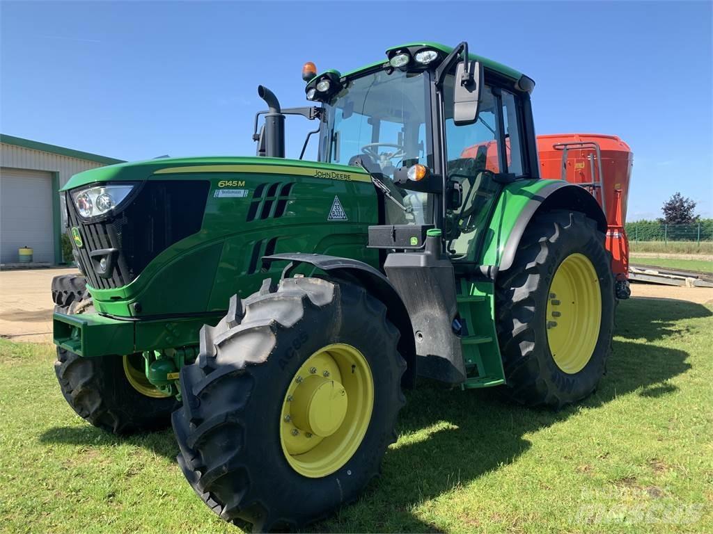John Deere 6145M Traktory