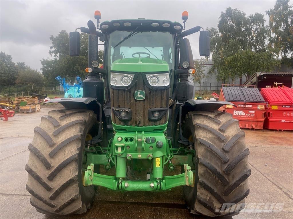 John Deere 6250R Traktory