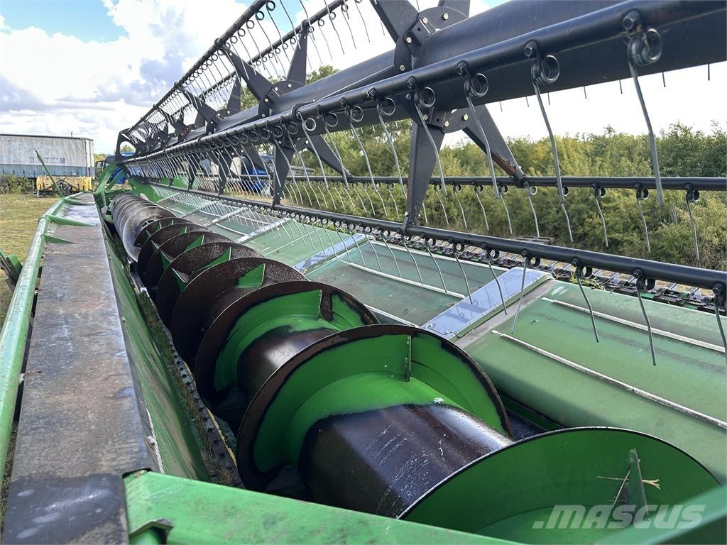 John Deere 635PF Kombinované zberacie stroje