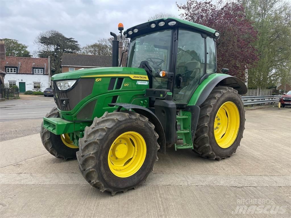 John Deere 6R120 Traktory