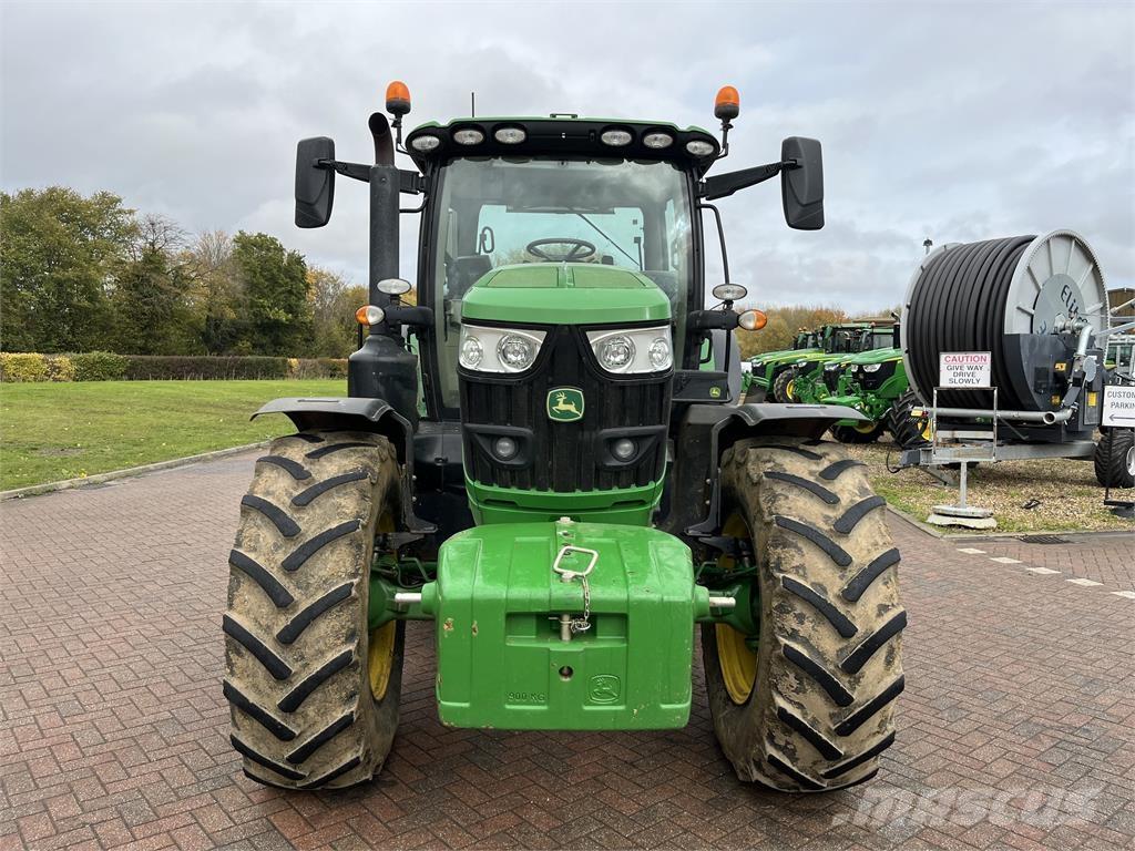 John Deere 6R155 Traktory