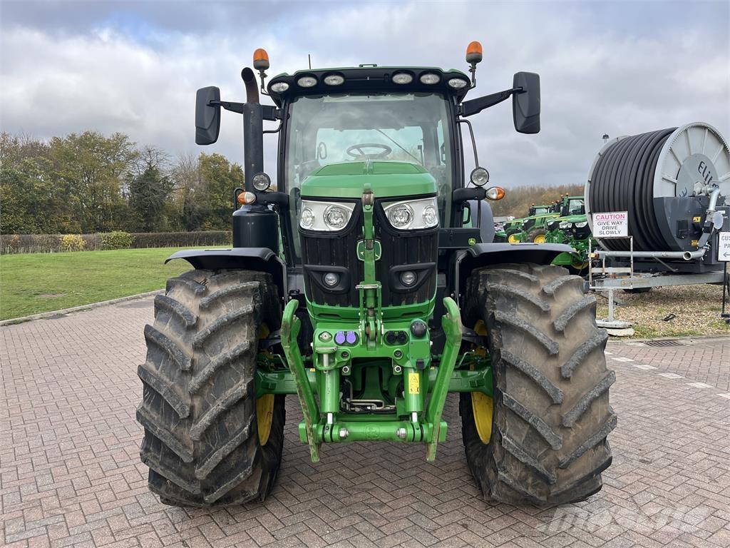 John Deere 6R185 Traktory
