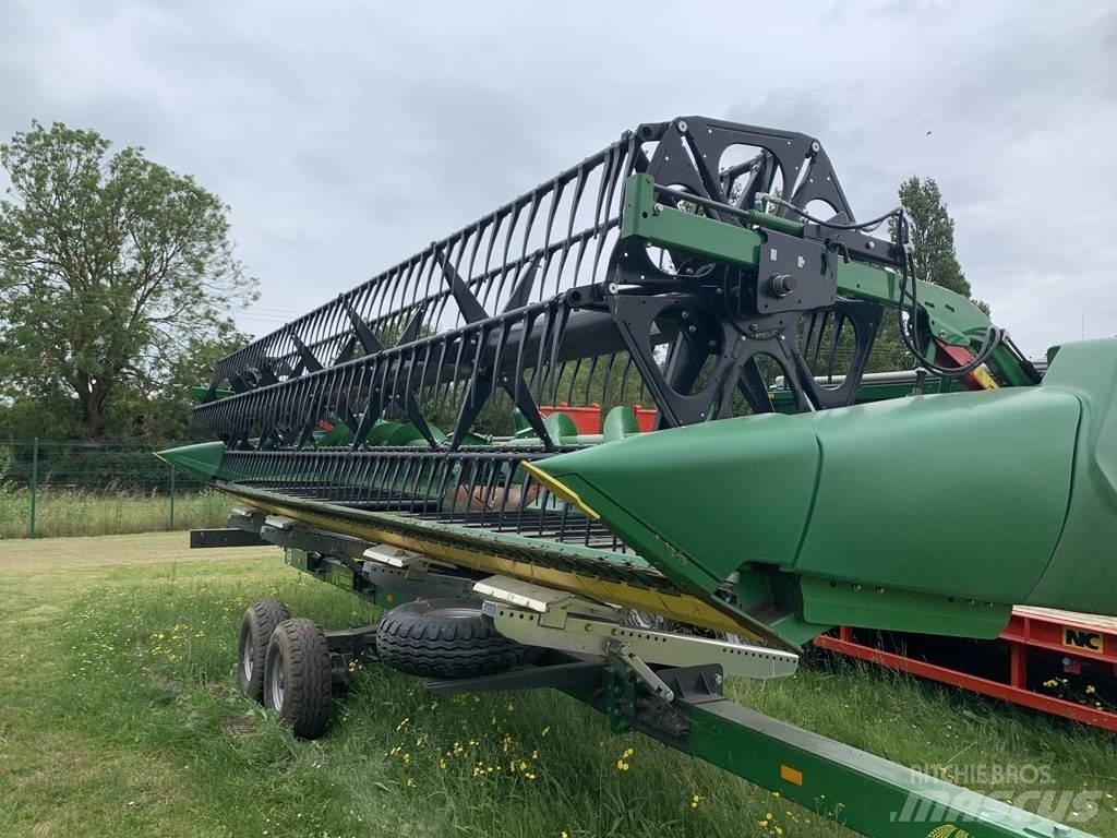 John Deere 725D Kombinované zberacie stroje
