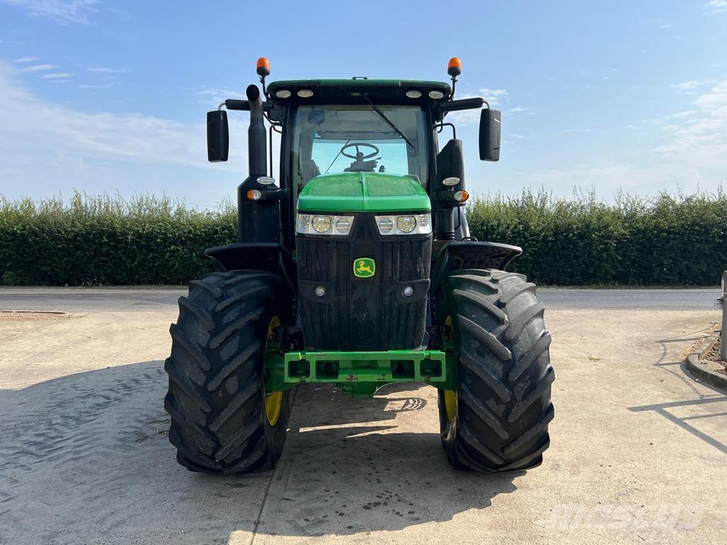 John Deere 7290R Traktory