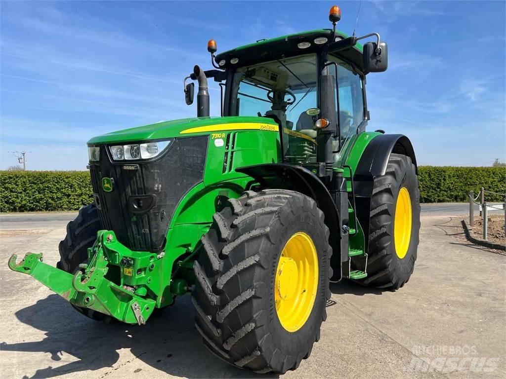John Deere 7310R Traktory