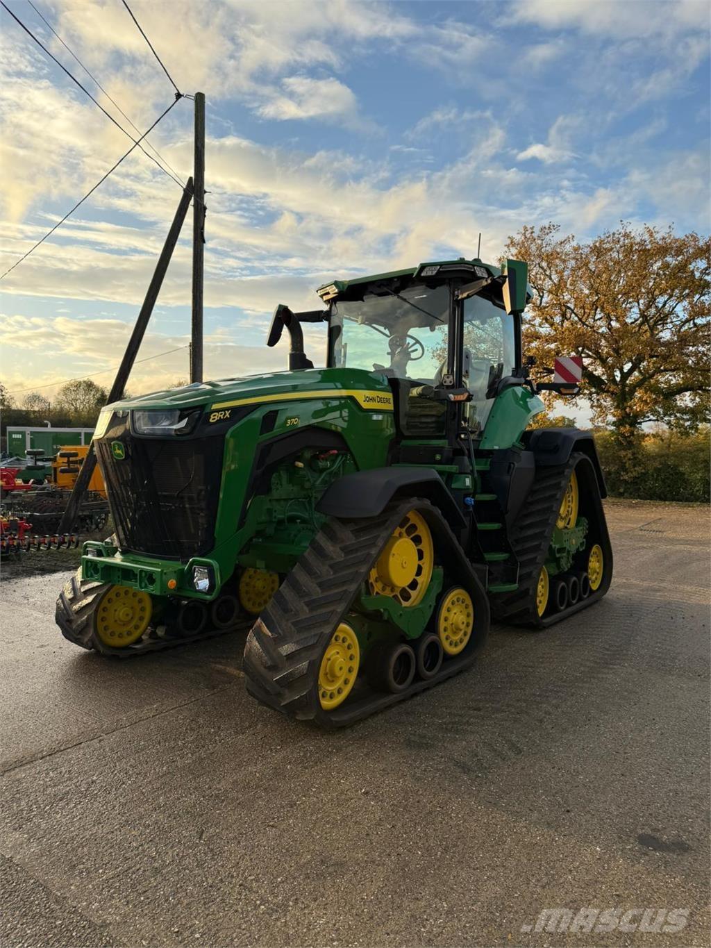 John Deere 8RX370 Traktory