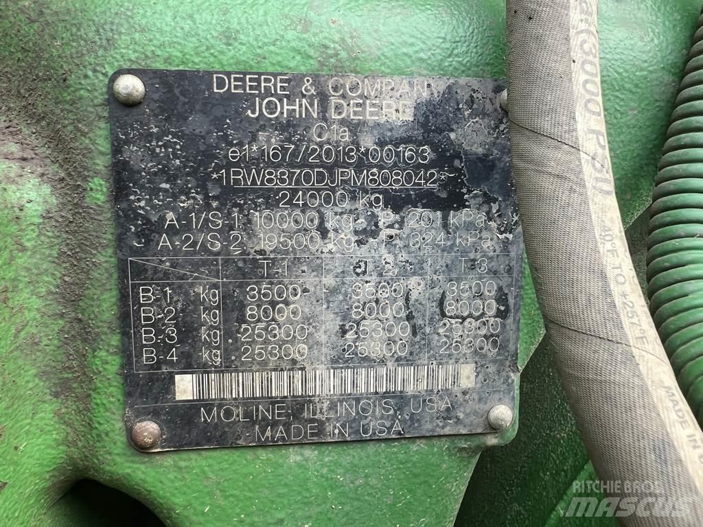 John Deere 8RX370 Traktory