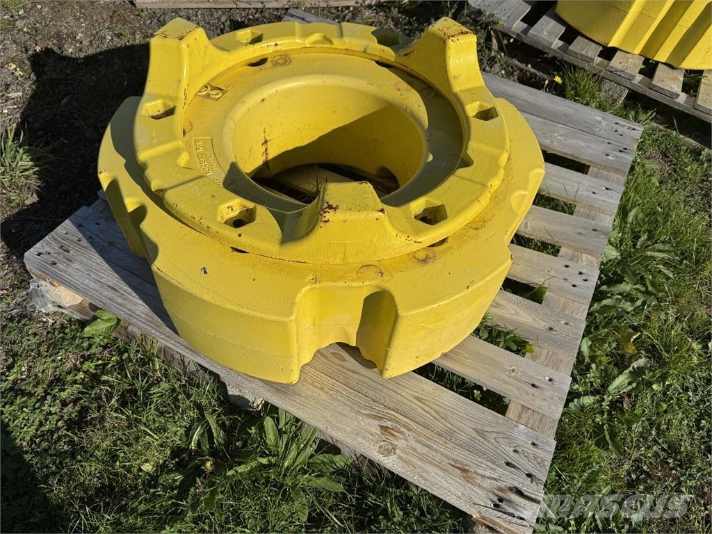 John Deere 900KG Pneumatiky, kolesá a ráfiky