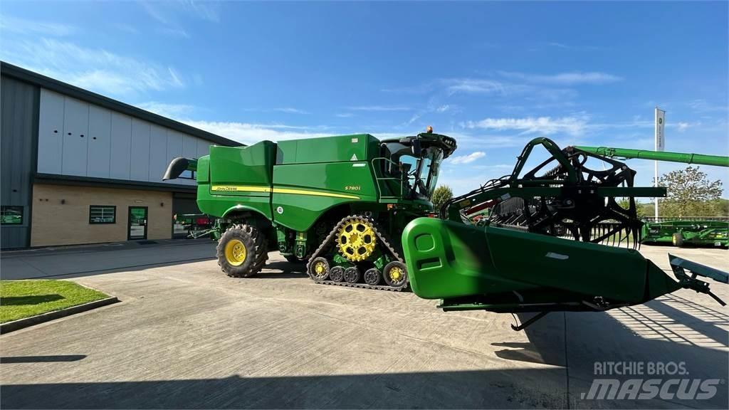 John Deere S780 Kombinované zberacie stroje