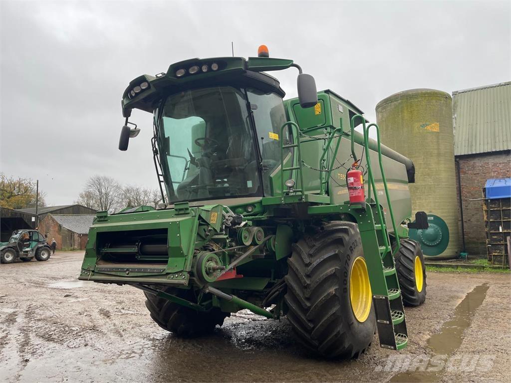 John Deere T550 Kombinované zberacie stroje