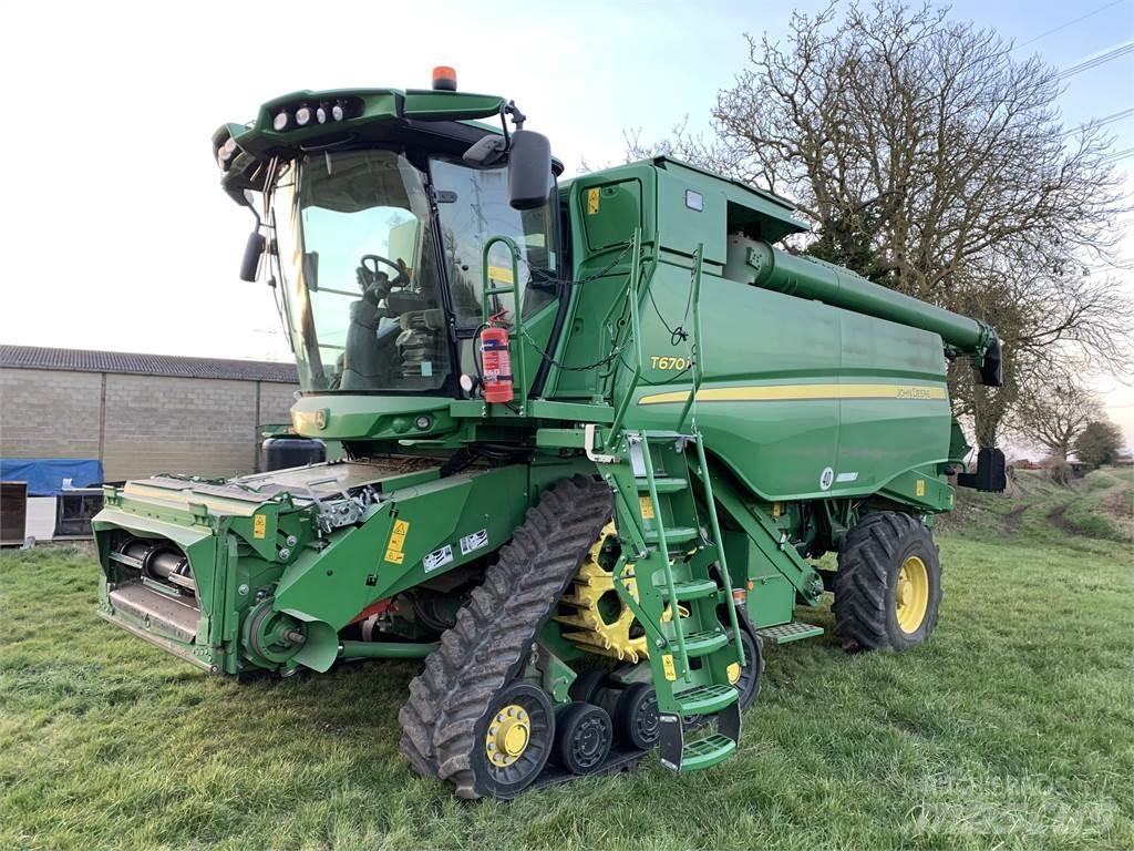 John Deere T670 Kombinované zberacie stroje