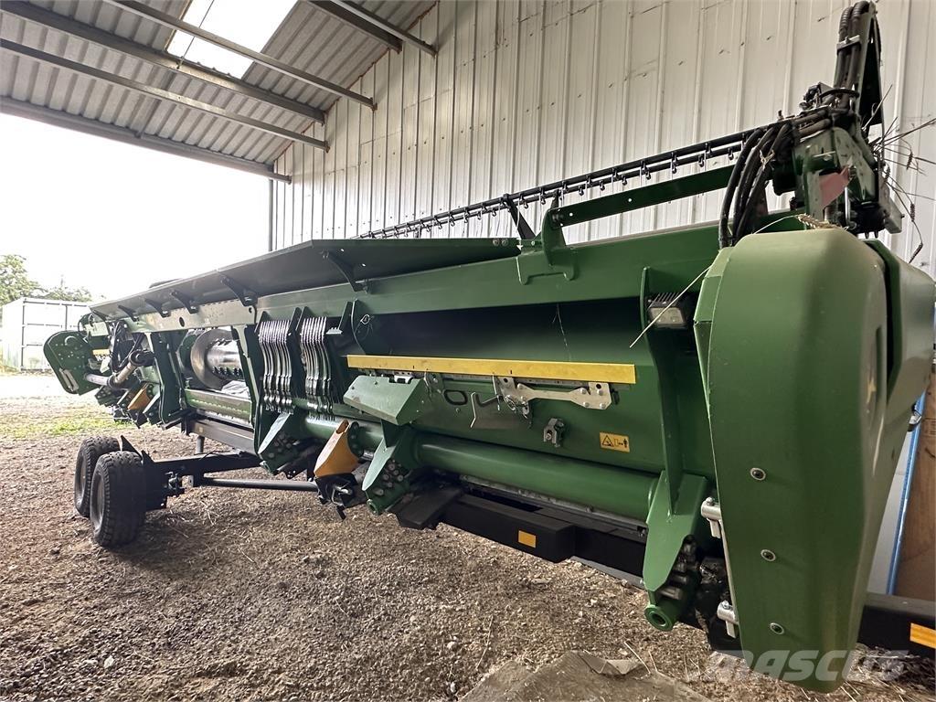 John Deere T670 Kombinované zberacie stroje