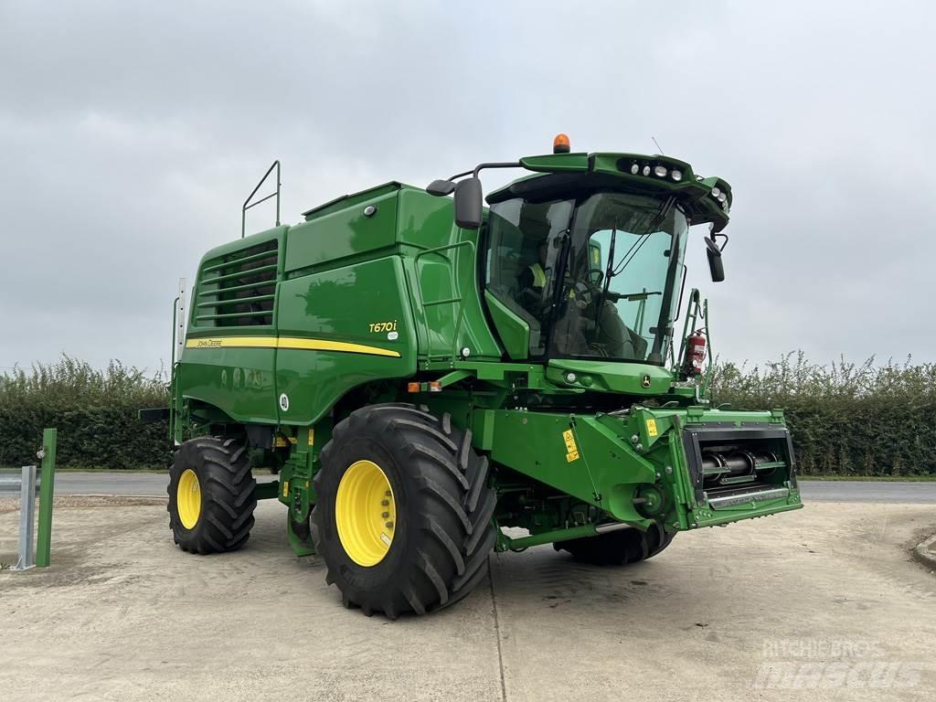 John Deere T670I Kombinované zberacie stroje