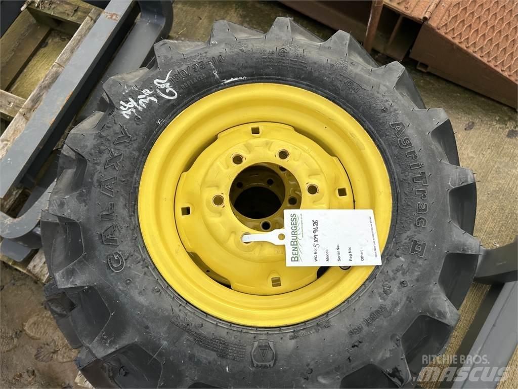 John Deere TYRES Ďalšie poľnohospodárske stroje