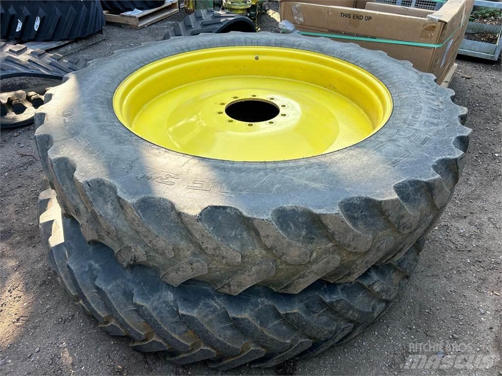 John Deere TYRES Ďalšie poľnohospodárske stroje