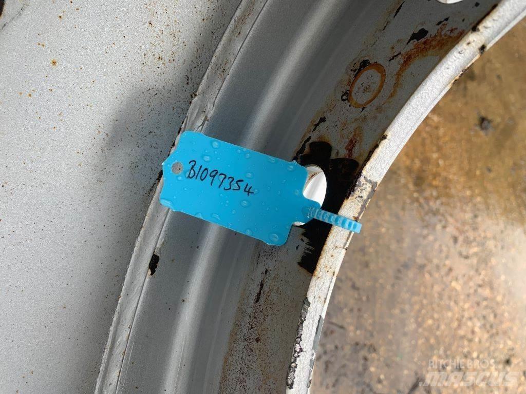 Kramer 500/70R24 Pneumatiky, kolesá a ráfiky