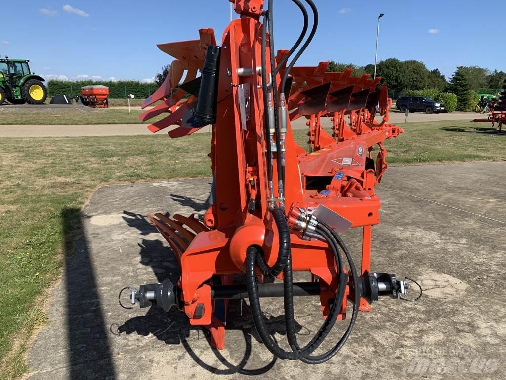 Kuhn MM153 Dvojstranné pluhy