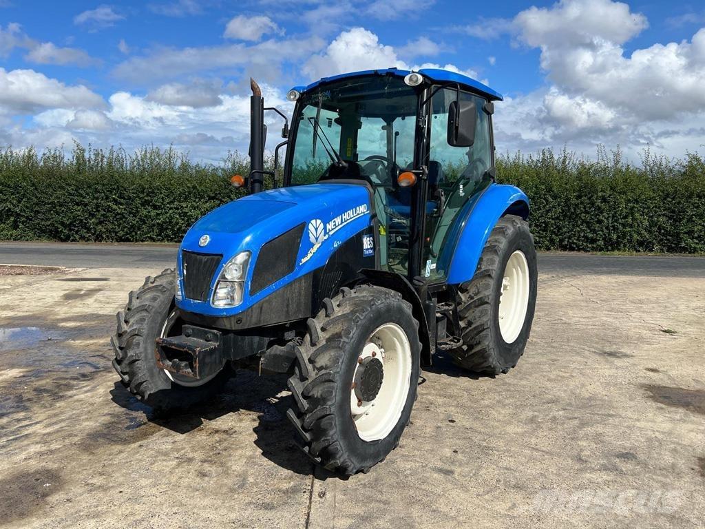 New Holland T4.75 Traktory