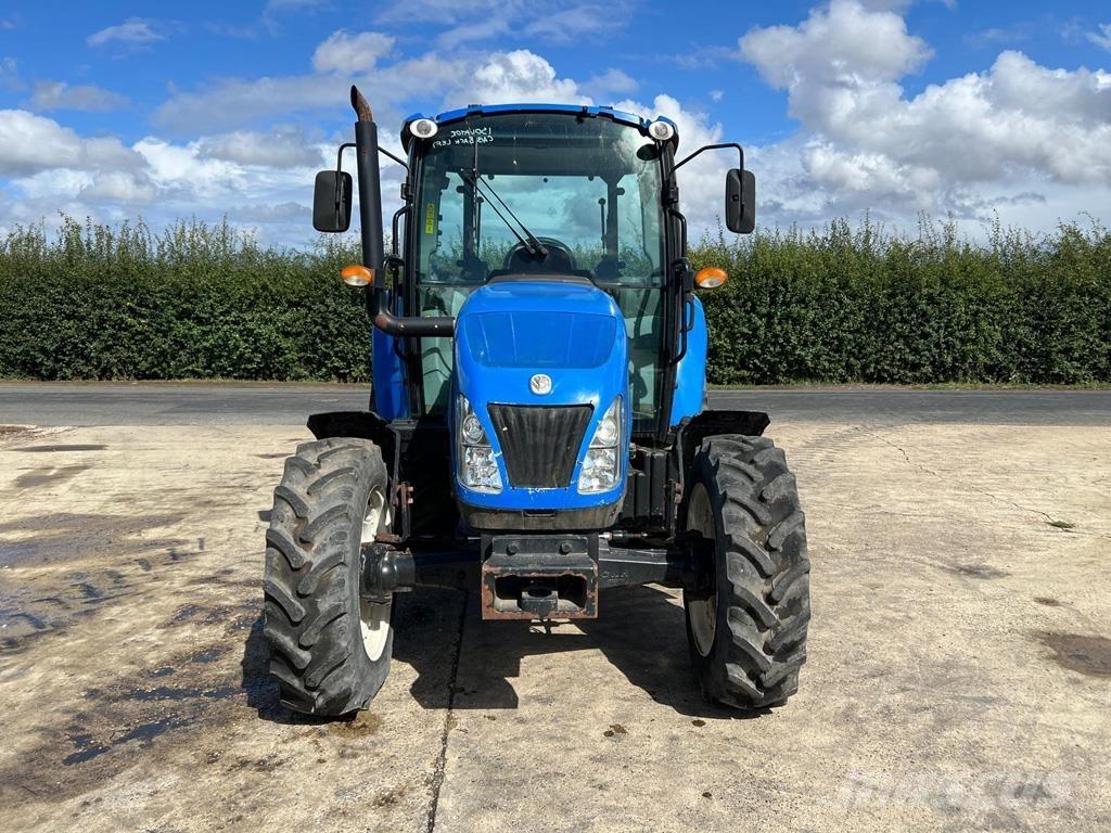 New Holland T4.75 Traktory