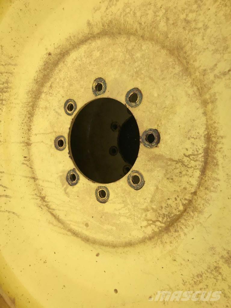  ROWCROP Pneumatiky, kolesá a ráfiky