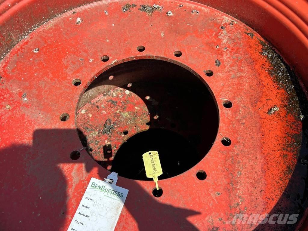  ROWCROP Pneumatiky, kolesá a ráfiky