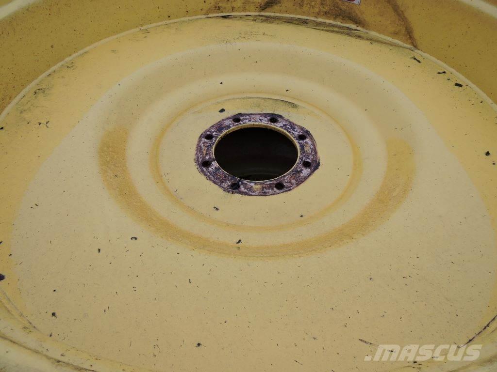  ROWCROP Pneumatiky, kolesá a ráfiky