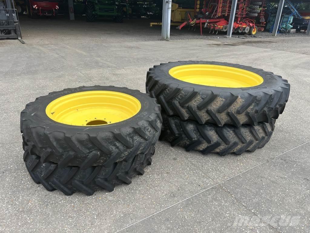  ROWCROPS Pneumatiky, kolesá a ráfiky