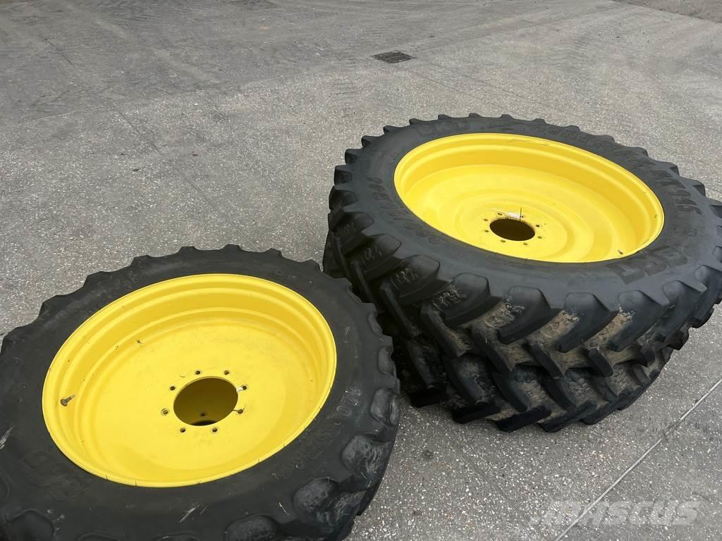  ROWCROPS Pneumatiky, kolesá a ráfiky