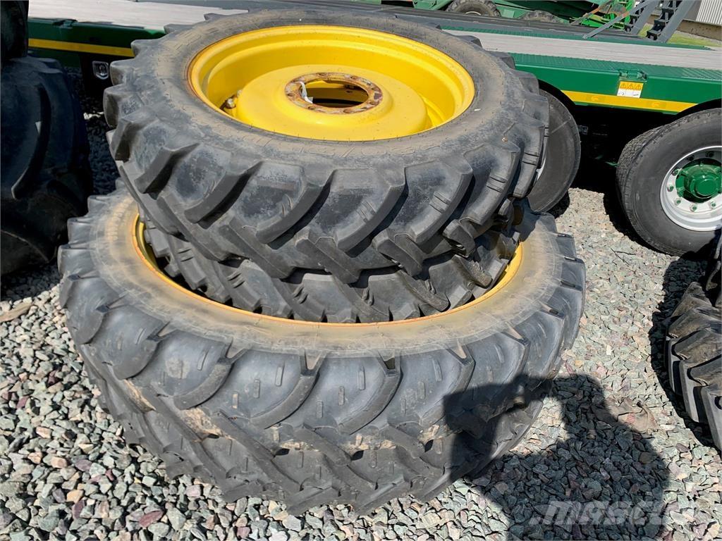  ROWCROPS Pneumatiky, kolesá a ráfiky