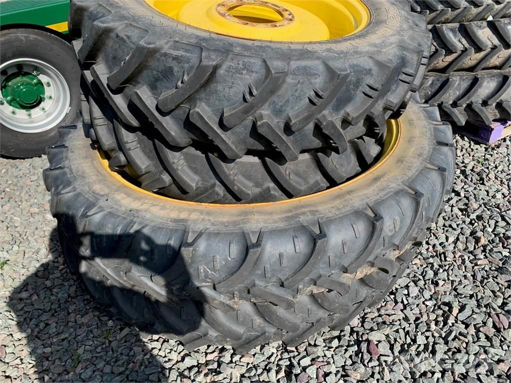  ROWCROPS Pneumatiky, kolesá a ráfiky