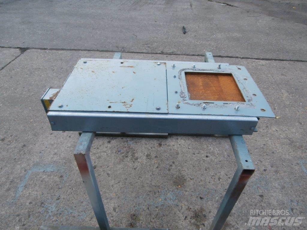 Turner PNUMATIC Ďalšie poľnohospodárske stroje