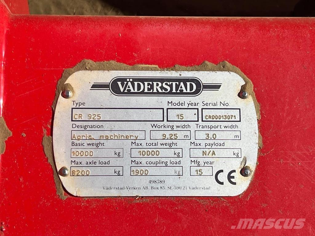 Väderstad CR925 Konvenčné pluhy